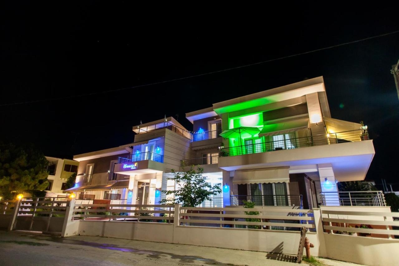 Erosaria Suites Nikiti  Esterno foto