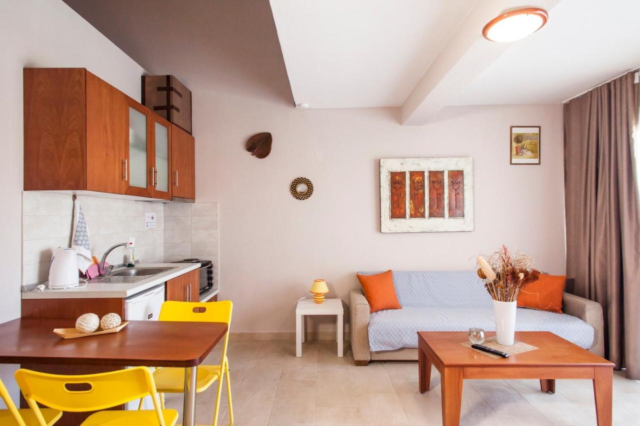 Erosaria Suites Nikiti  Esterno foto