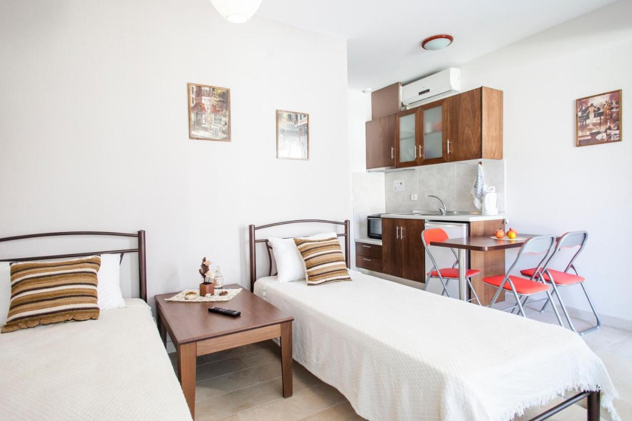 Erosaria Suites Nikiti  Esterno foto