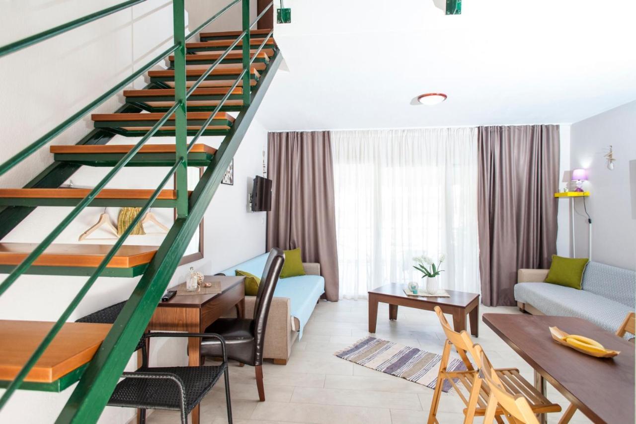 Erosaria Suites Nikiti  Esterno foto