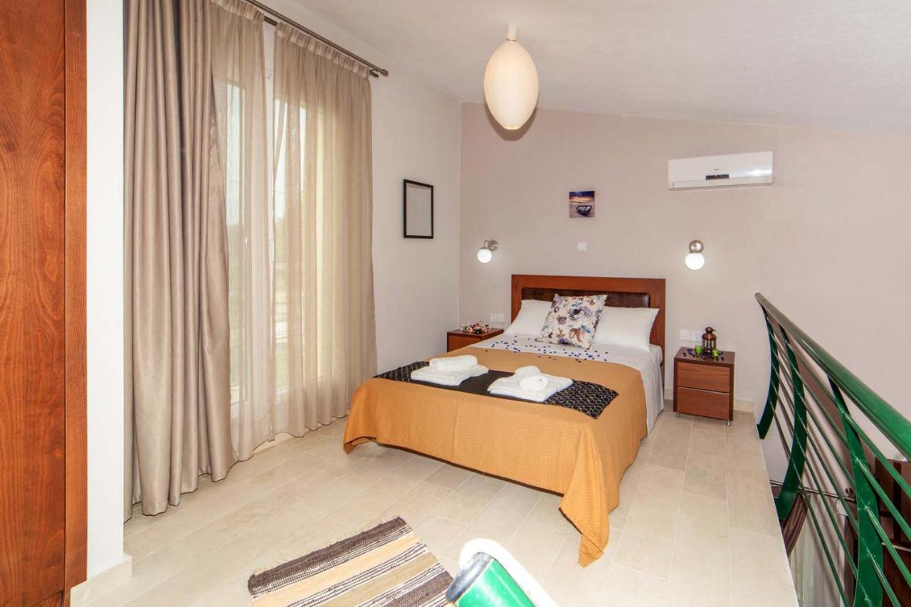 Erosaria Suites Nikiti  Esterno foto
