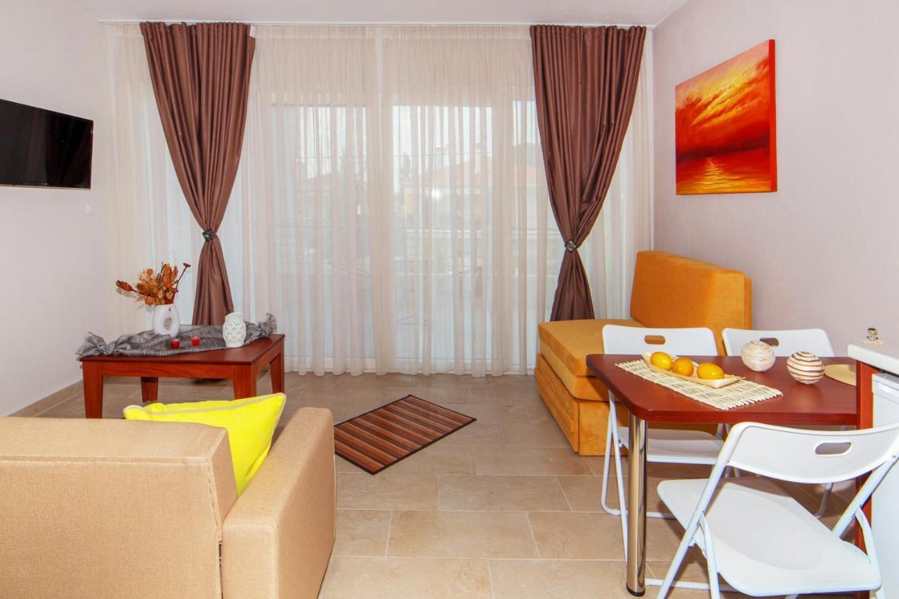 Erosaria Suites Nikiti  Esterno foto